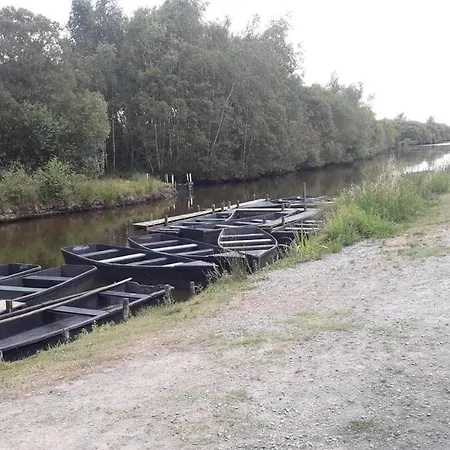 Les 3 Petits Porcelets بيت للعطل Missillac